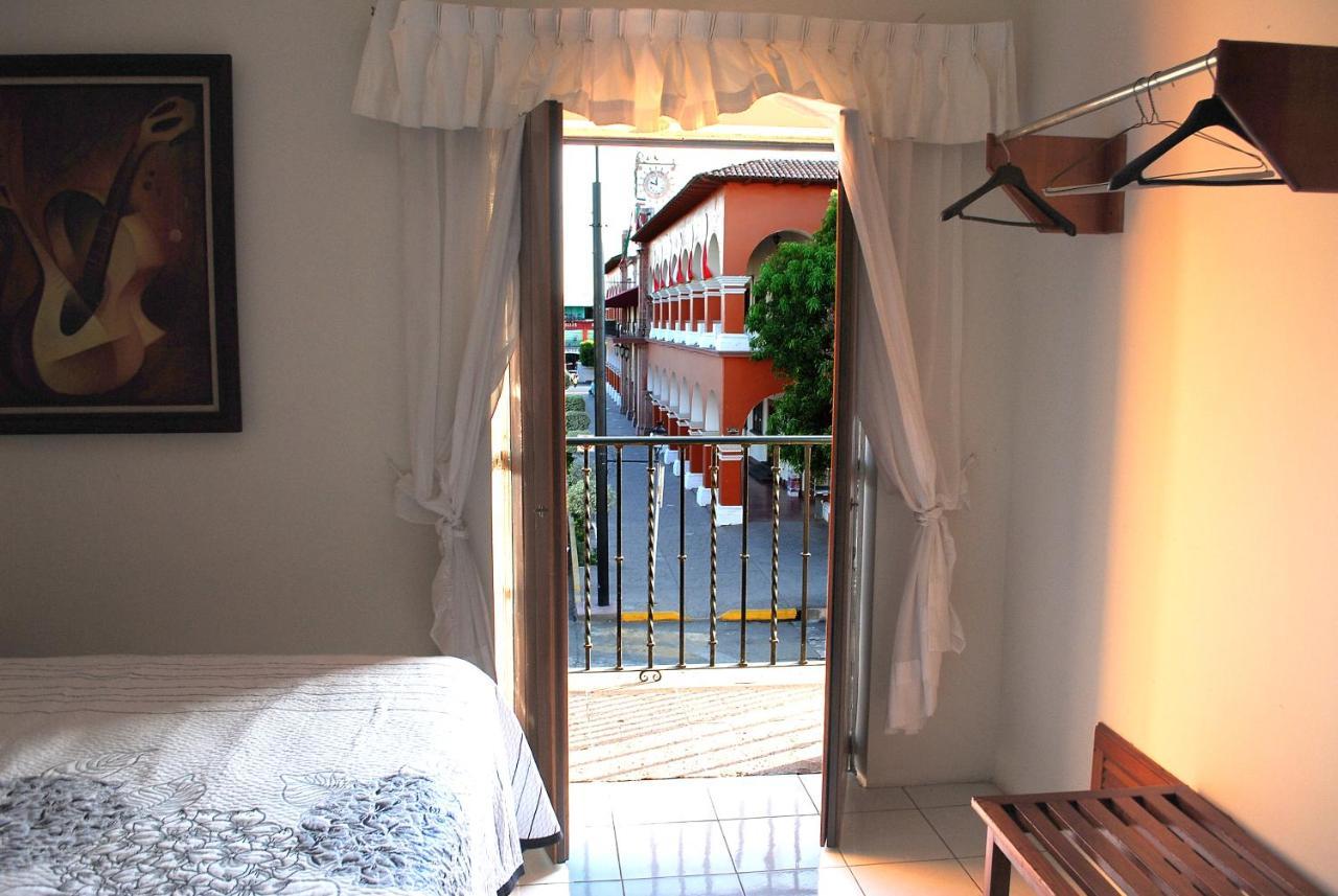 Hotel Posada Del Sol Apatzingán de la Constitución エクステリア 写真