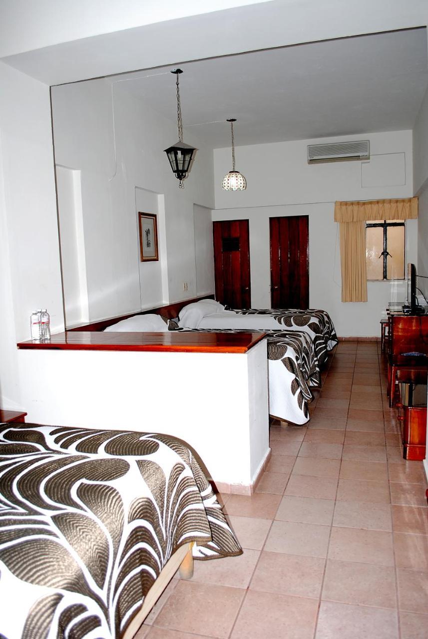 Hotel Posada Del Sol Apatzingán de la Constitución エクステリア 写真