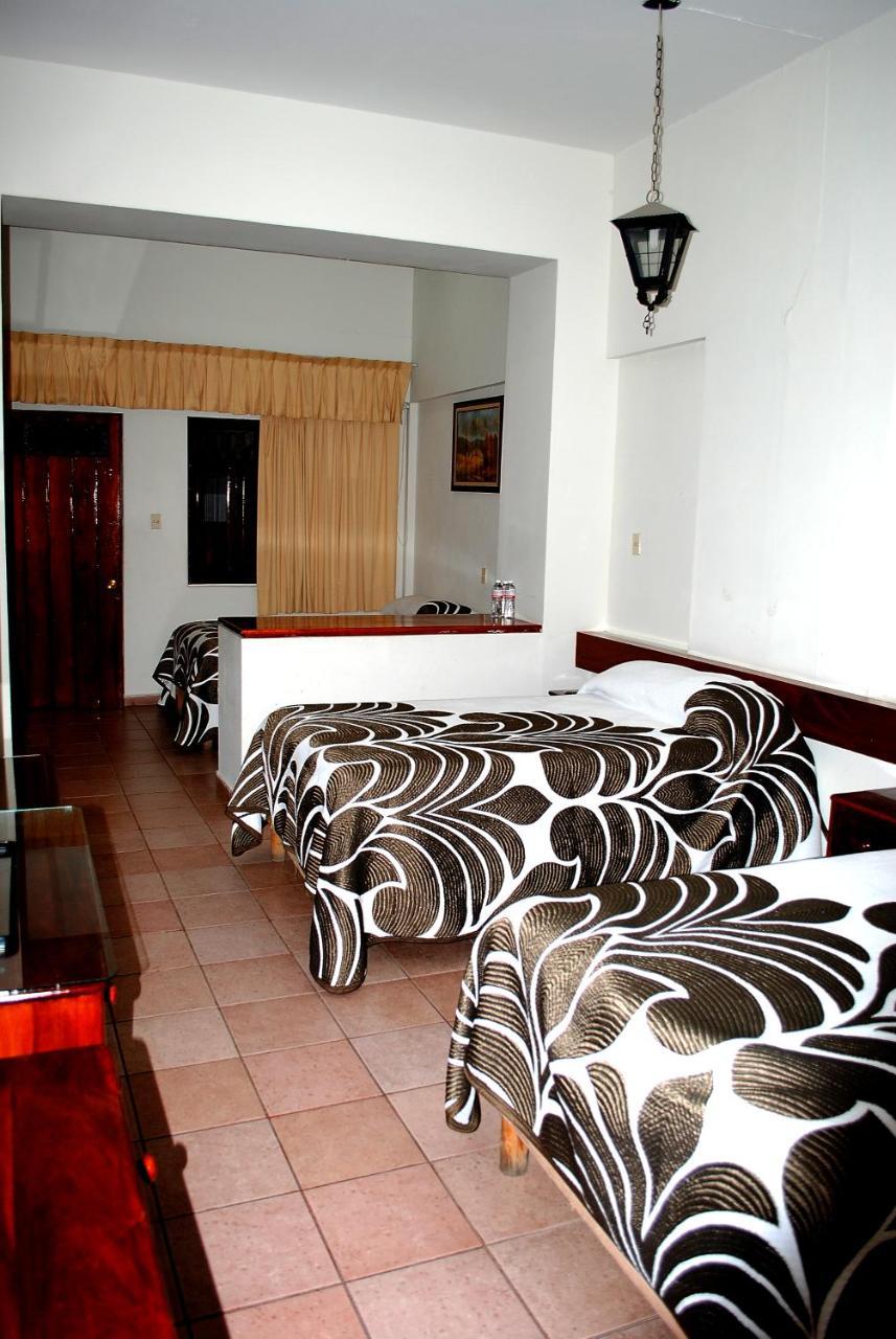 Hotel Posada Del Sol Apatzingán de la Constitución エクステリア 写真